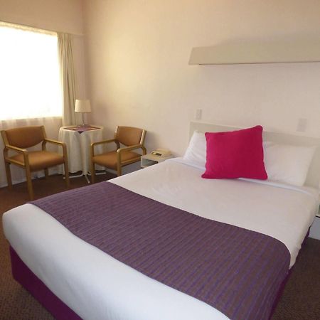 Ben Hall Motor Inn Форбс Экстерьер фото