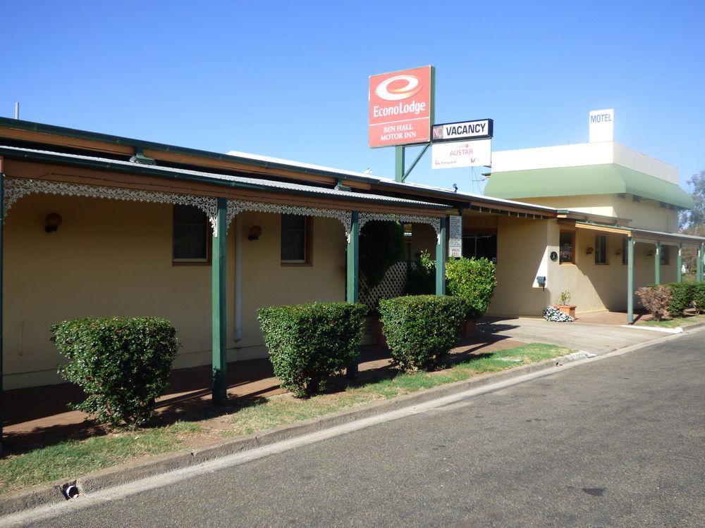 Ben Hall Motor Inn Форбс Экстерьер фото