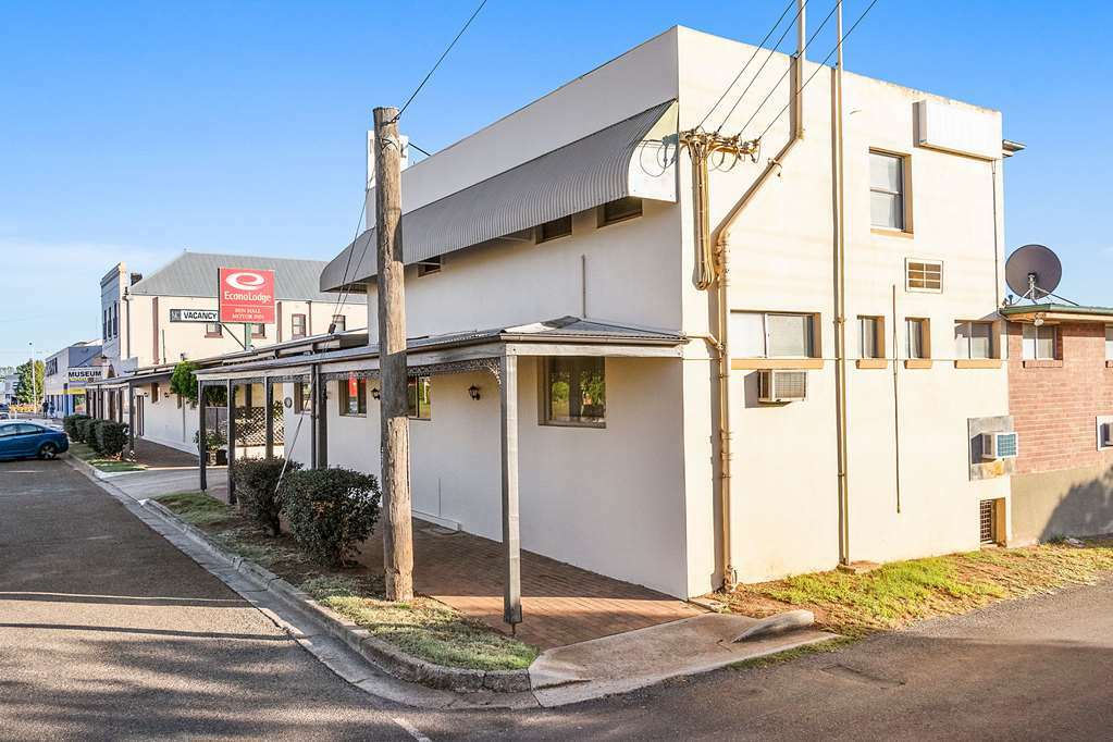 Ben Hall Motor Inn Форбс Экстерьер фото